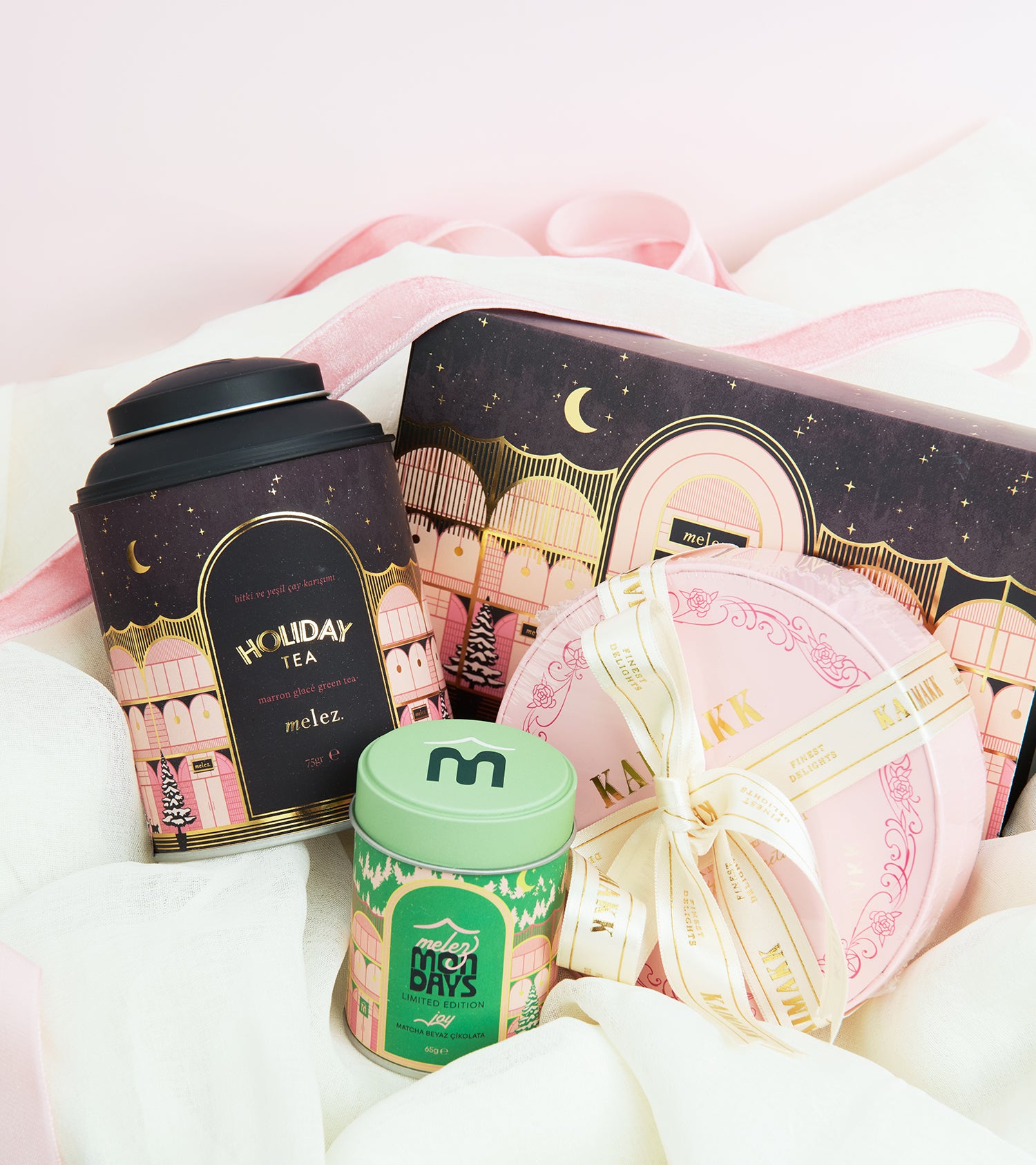 DELUXE HOLIDAY GIFT BOX